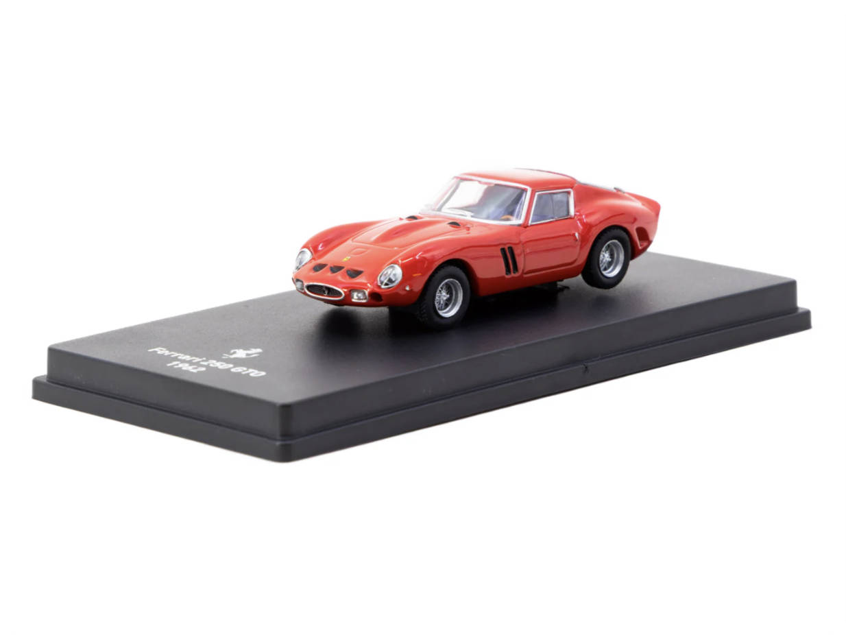Auto in Magazine CENTAURIA IXO - Die Cast Car 1 64 recensie en prijs